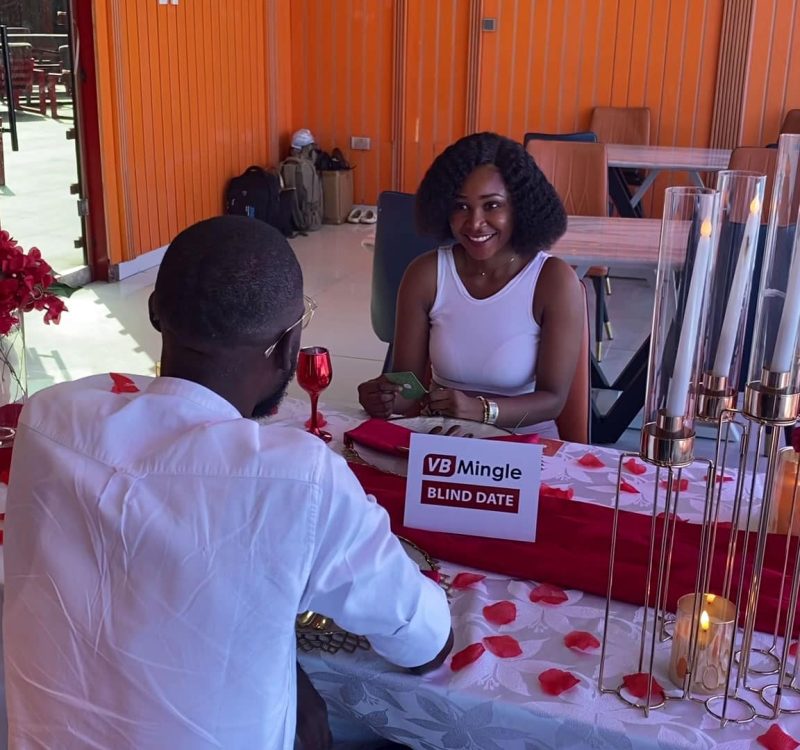 00VB-Blind-Date01